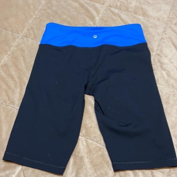 90 degree by reflex yoga shorts - Picture 4 of 6